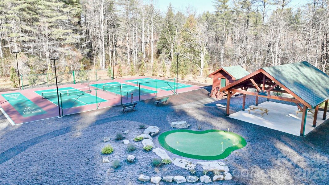 Community amenities in , Lenoir (Image 23).