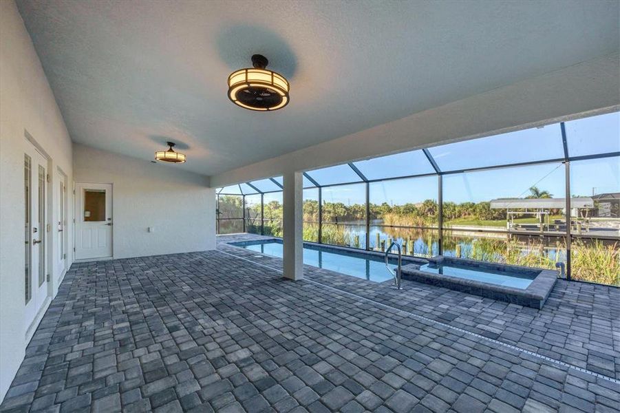 Exterior details and patio area of a home in , Port Charlotte (Image 3).