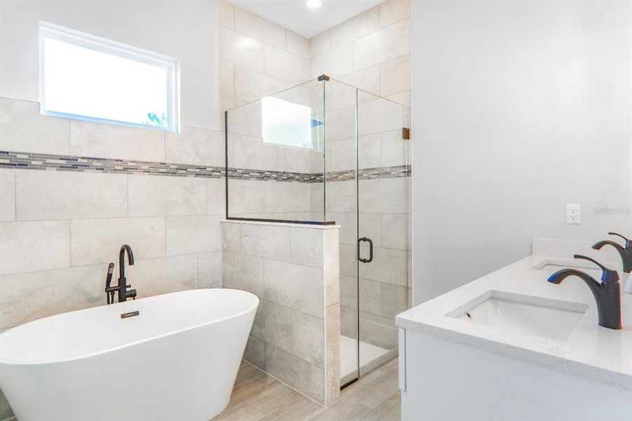 Furnished interior view inside a new home in , Ocala (Image 6).