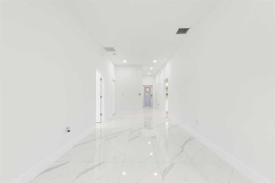 Image 21 of a home in . Image 21 of a home in .