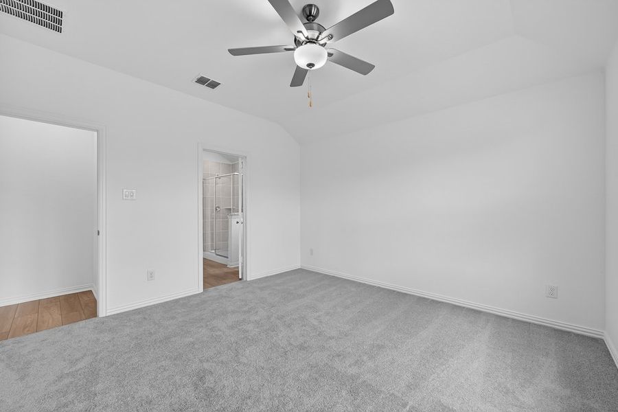 Spacious, unfurnished interior of a new home in River Ridge, Crandall (Image 20).