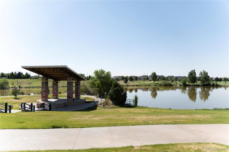 Community amenities in , Aurora (Image 26).