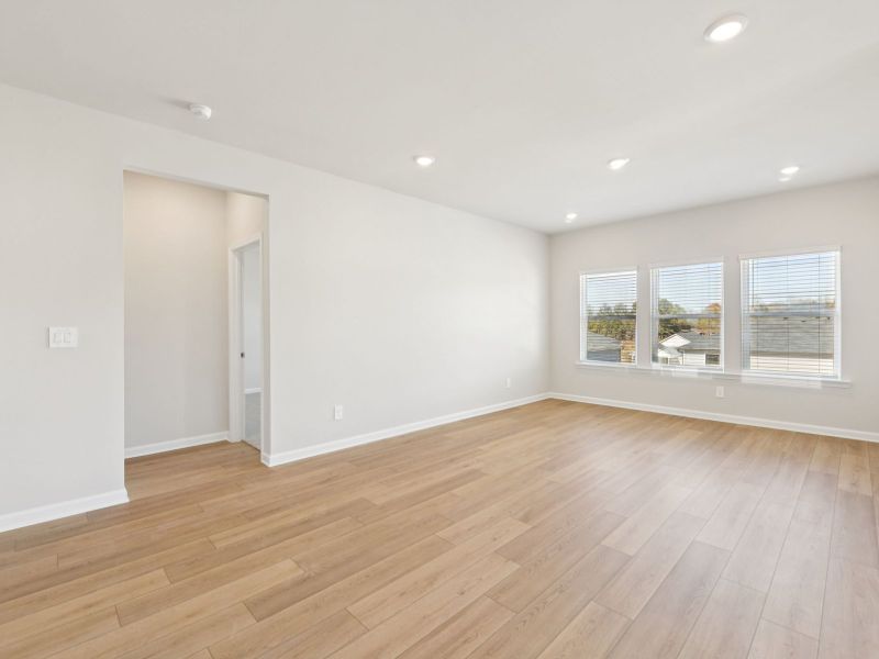 Spacious, unfurnished interior of a new home in Preserve at Mountain Creek, Pendergrass (Image 12).