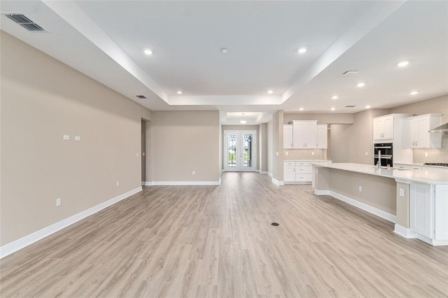 Spacious, unfurnished interior of a new home in , Ocala (Image 47).