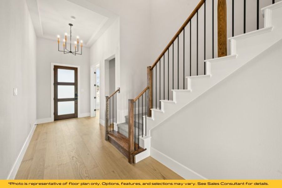 Representative unfurnished interior of a home built from the Aspen by Stonefield Homes in Heath Golf and Yacht Club, Rockwall (Image 23).