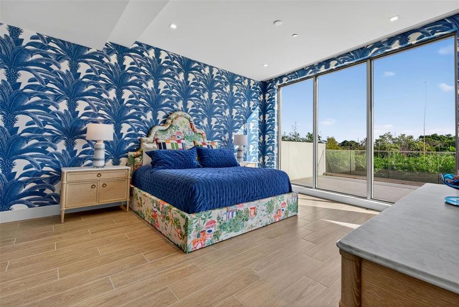 Furnished interior view inside a new home in , Longboat Key (Image 46).