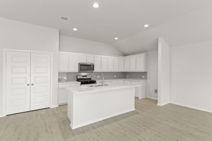 Representative exterior photo of a completed home built from the Boston by Impression Homes in Northspur, Terrell, TX (Image 6). Representative exterior photo of a completed home built from the Boston by Impression Homes in Northspur, Terrell, TX (Image 6).