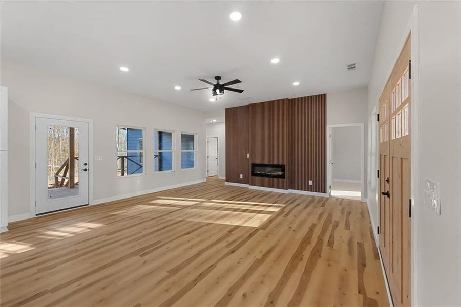 Spacious, unfurnished interior of a new home in , Locust Grove (Image 24).