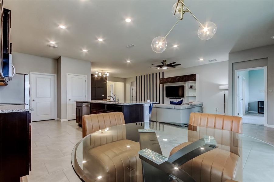 Furnished interior view inside a new home in , Wesley Chapel (Image 37).