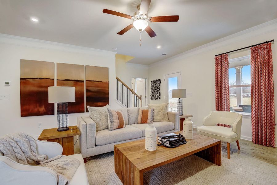 16-web-or-mls-Gatwick Dr-014 16-web-or-mls-Gatwick Dr-014