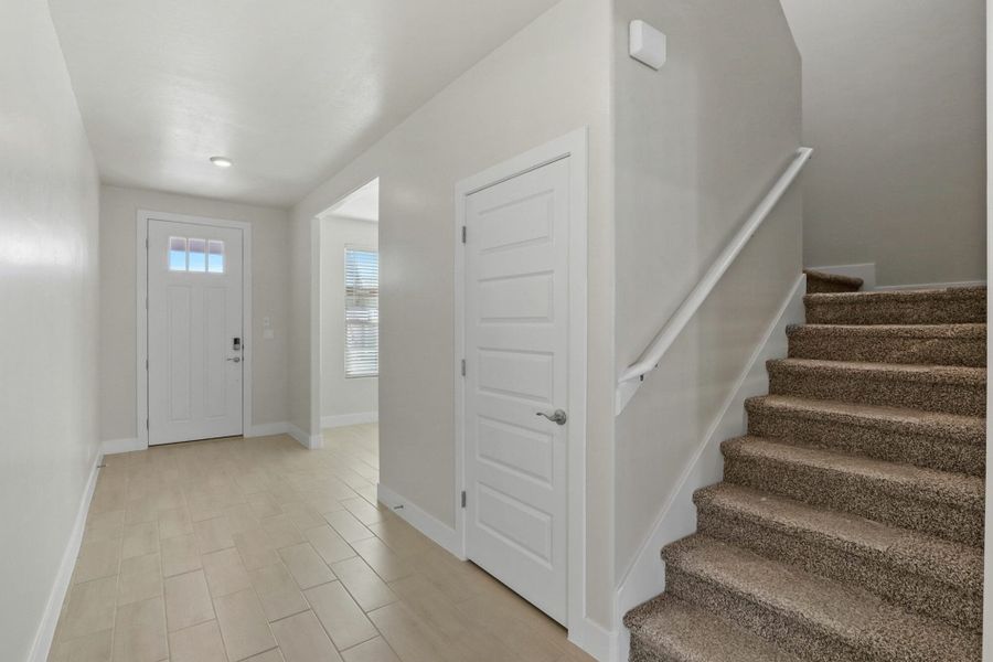 Representative furnished interior of a home built from the Zen by View Homes in The View at Desert Springs | Thoughtful Collection, El Paso (Image 3). Representative furnished interior of a home built from the Zen by View Homes in The View at Desert Springs | Thoughtful Collection, El Paso (Image 3).