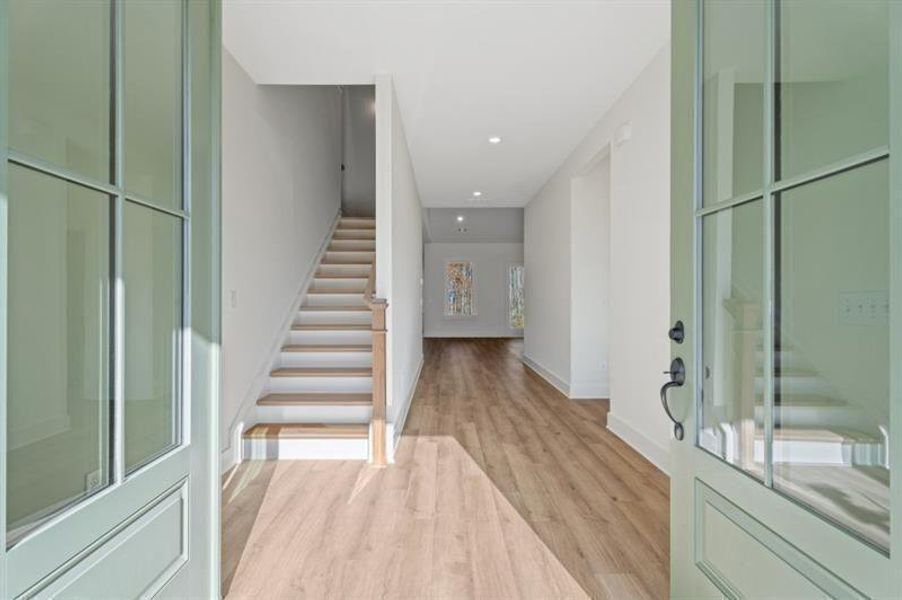 Spacious, unfurnished interior of a new home in , Gainesville (Image 24).