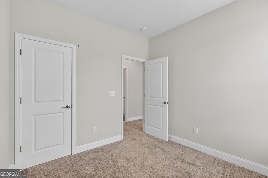 Spacious, unfurnished interior of a new home in Morning Creek Forest, Atlanta (Image 14).
