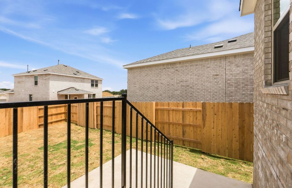 Exterior details and patio area of a home in La Cima, San Marcos (Image 30).