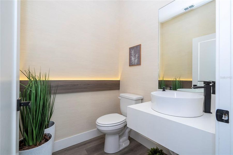 Furnished interior view inside a new home in , Kissimmee (Image 47).