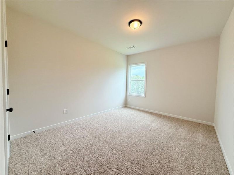 Spacious, unfurnished interior of a new home in Ponderosa Farms Reserve, Gainesville (Image 23). Spacious, unfurnished interior of a new home in Ponderosa Farms Reserve, Gainesville (Image 23).
