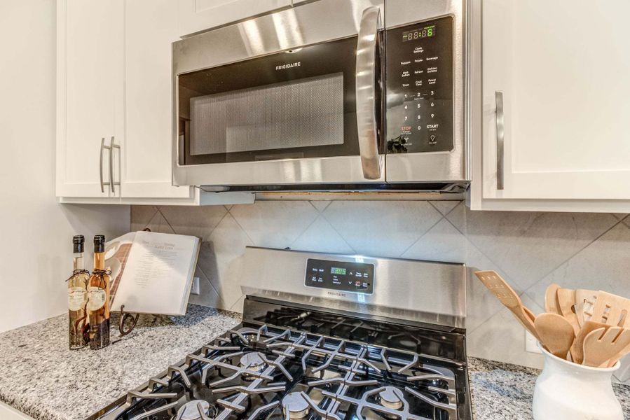 Representative furnished interior of a home built from the Rivermist by Caviness & Cates Communities in Maggie Way, Wendell (Image 208).
