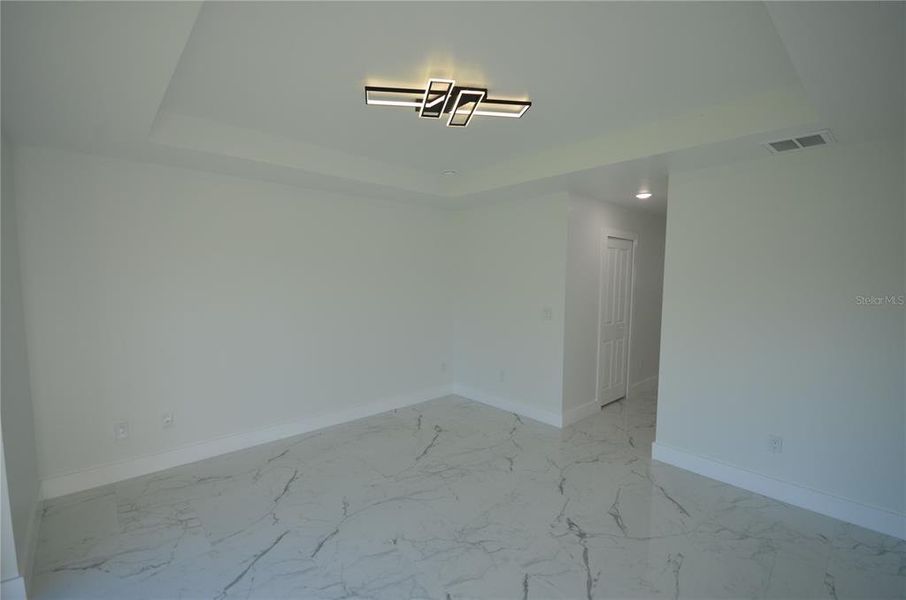 Spacious, unfurnished interior of a new home in , Lehigh Acres (Image 32).