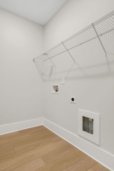Spacious, unfurnished interior of a new home in Echo Park, Suwanee (Image 19). Spacious, unfurnished interior of a new home in Echo Park, Suwanee (Image 19).