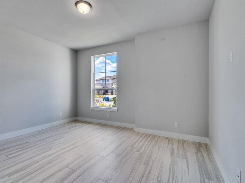 onsuite on the right onsuite on the right