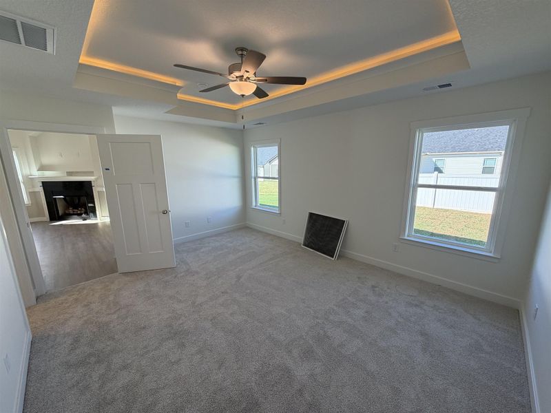 Spacious, unfurnished interior of a new home in Cleveland Meadows, Spartanburg (Image 8).