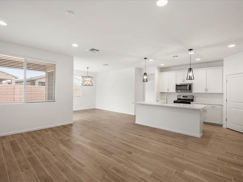 Spacious, unfurnished interior of a new home in Alamar at Rocking K, Tucson (Image 8).