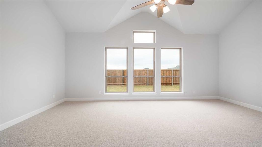 Spacious, unfurnished interior of a new home in Myrtle Creek 71', Waxahachie (Image 13). Spacious, unfurnished interior of a new home in Myrtle Creek 71', Waxahachie (Image 13).