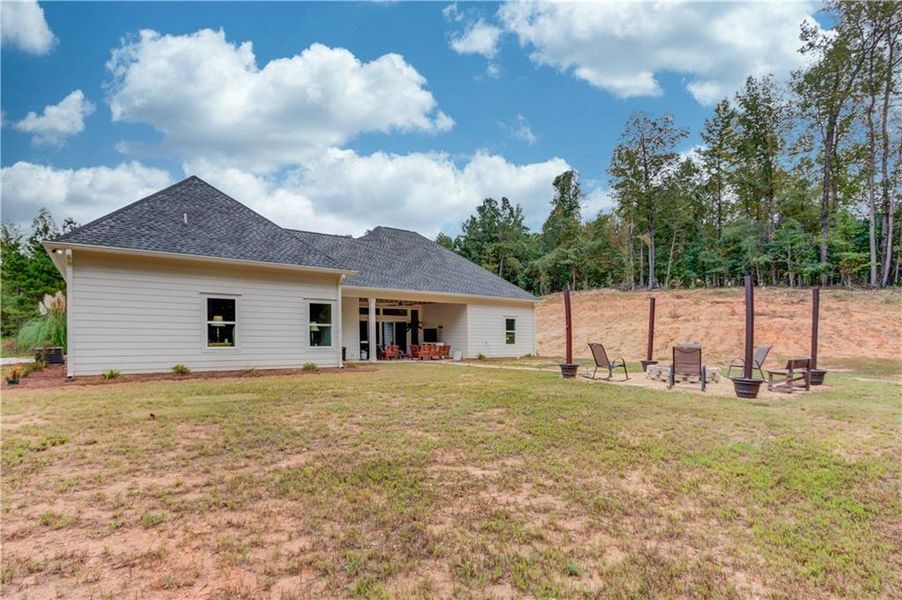 Community amenities in , Social Circle (Image 34). Community amenities in , Social Circle (Image 34).