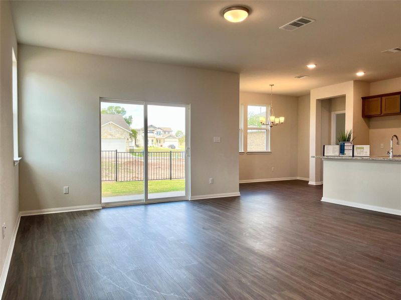 Spacious, unfurnished interior of a new home in Anthem Cottages, Kyle (Image 15).
