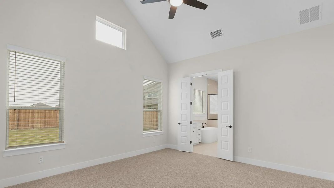 Spacious, unfurnished interior of a new home in The Grove at Blackhawk, Pflugerville (Image 15).