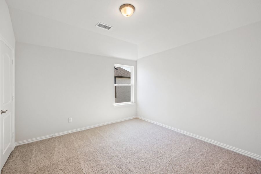 Spacious, unfurnished interior of a new home in Elevon, Lavon (Image 36).