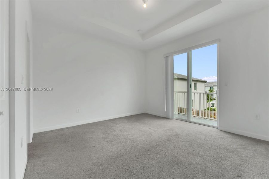 Spacious, unfurnished interior of a new home in , Homestead (Image 26).