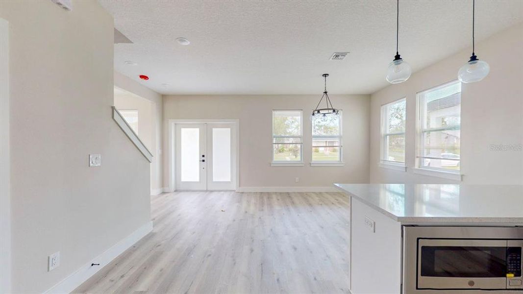 Spacious, unfurnished interior of a new home in , St. Petersburg (Image 57).