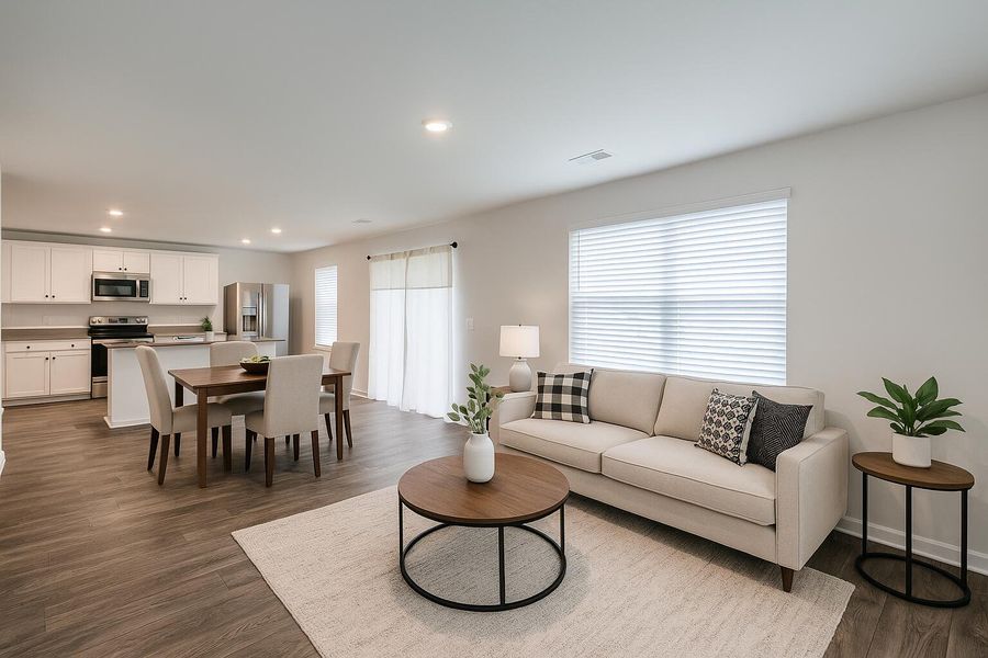 Furnished interior view inside a new home in Stone Ridge, Moncks Corner (Image 14).