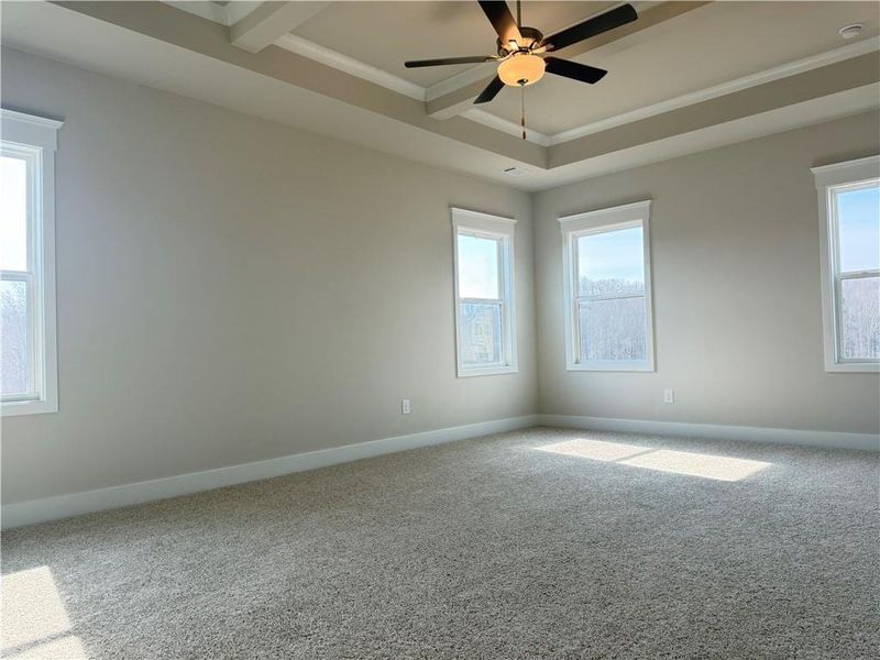 Spacious, unfurnished interior of a new home in Ponderosa Farms Manor, Gainesville (Image 20).