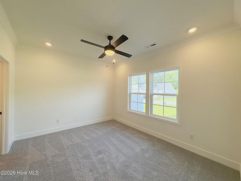 Spacious, unfurnished interior of a new home in Autumn Trail, Bolivia (Image 17).