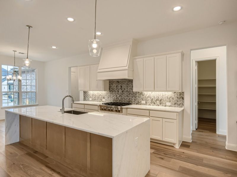 Plan 851 Kitchen Representative Photo