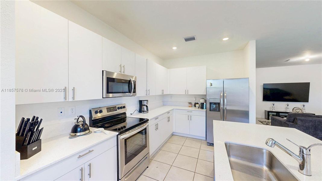 Furnished interior view inside a new home in , Homestead (Image 23).
