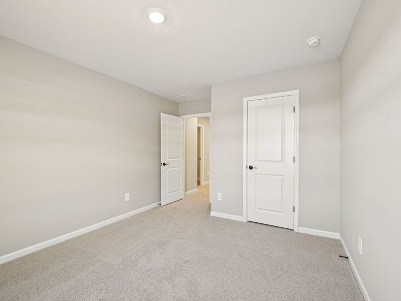 Spacious, unfurnished interior of a new home in Watkins Glen, Raleigh (Image 19).