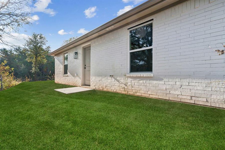 Exterior details and patio area of a home in , Granbury (Image 23). Exterior details and patio area of a home in , Granbury (Image 23).