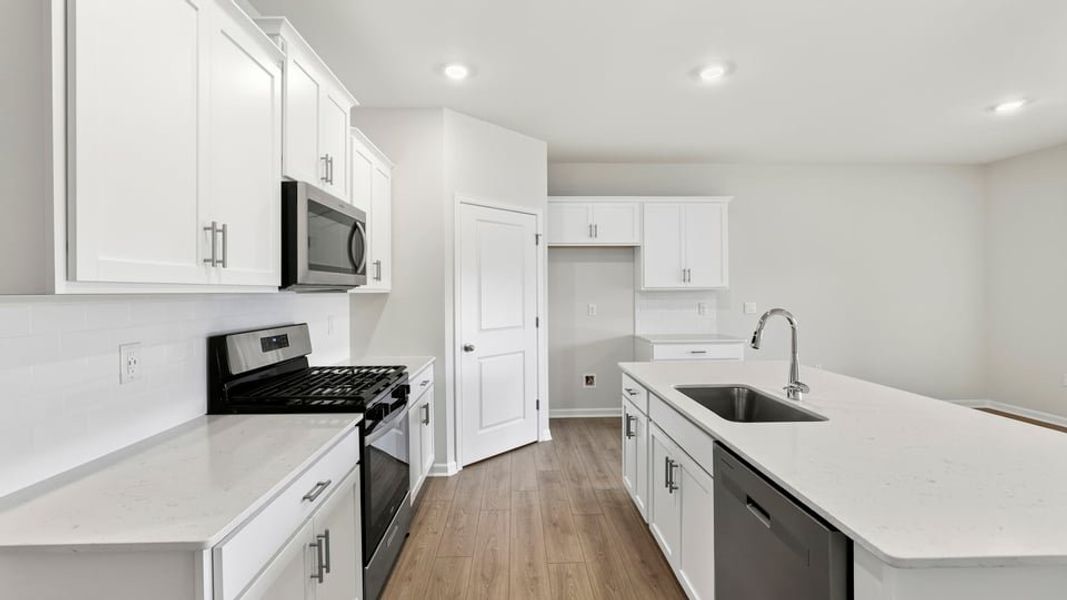 Furnished interior view inside a new home in Benjamin's Grove, Woodruff (Image 11).