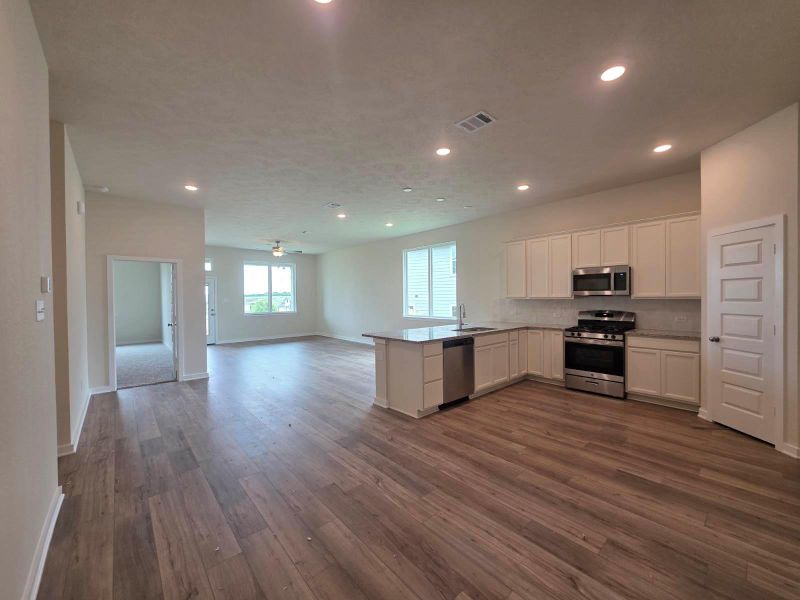 Spacious, unfurnished interior of a new home in Vintage Farms, Brenham (Image 17). Spacious, unfurnished interior of a new home in Vintage Farms, Brenham (Image 17).