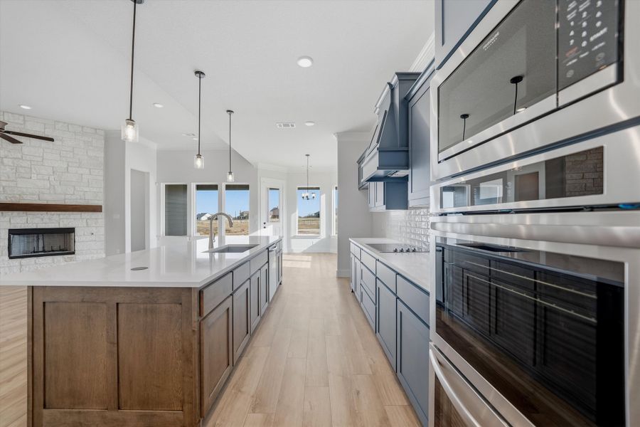 Furnished interior view inside a new home in Eagle Ridge Estates, Weatherford (Image 15).