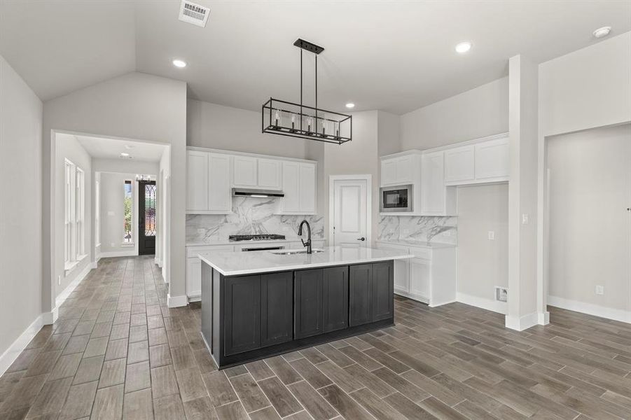 713 Wilderness Point - Kitchen (2)