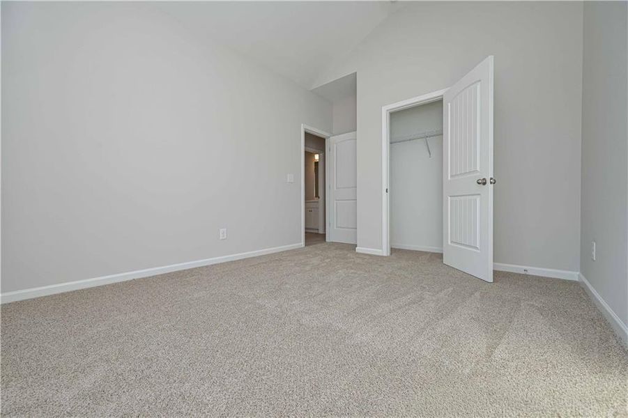 Spacious, unfurnished interior of a new home in , Villa Rica (Image 25).