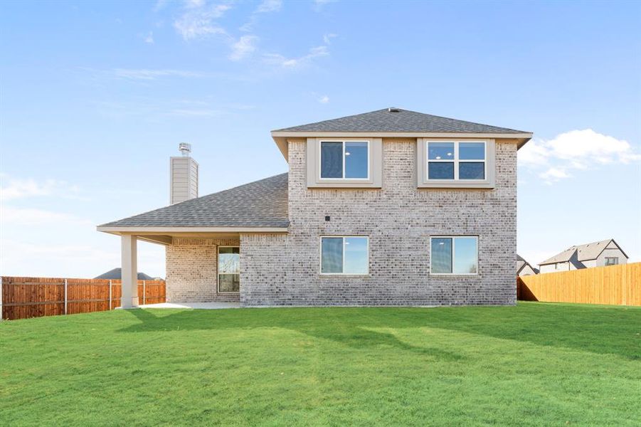 Exterior details and patio area of a home in Sunrise at Garden Valley, Waxahachie (Image 25).