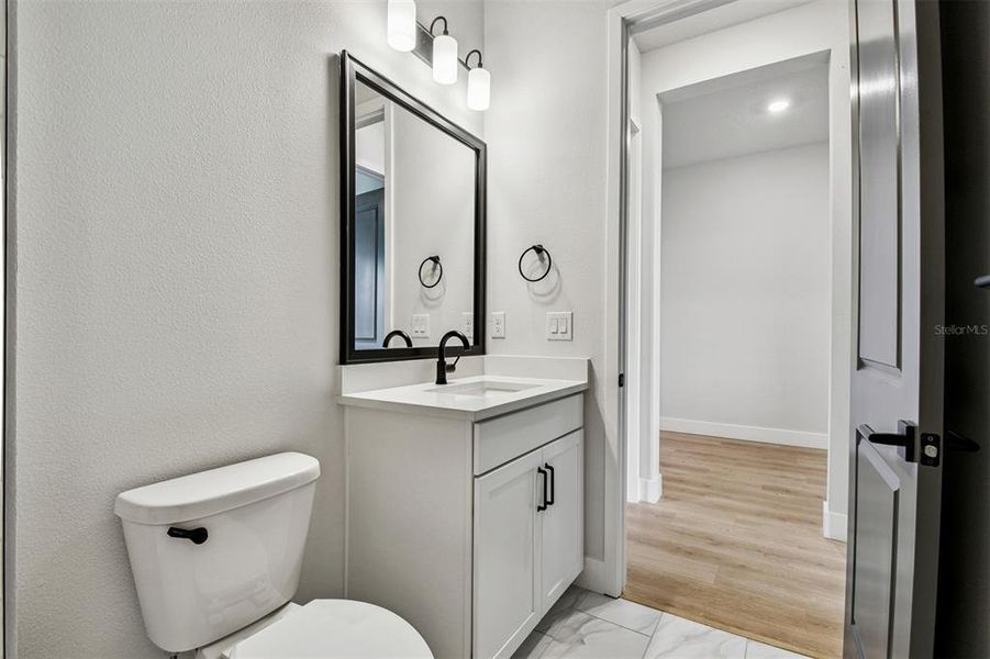 Furnished interior view inside a new home in Palmera Wellen Park - Classic Series, Venice (Image 5).