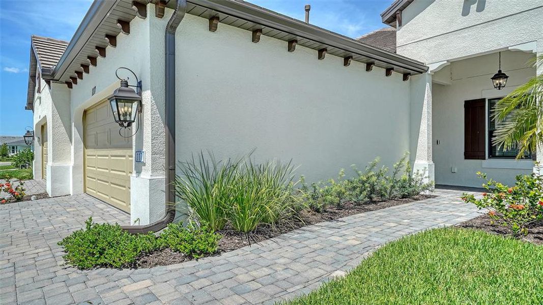 Exterior details and patio area of a home in , Nokomis (Image 3).
