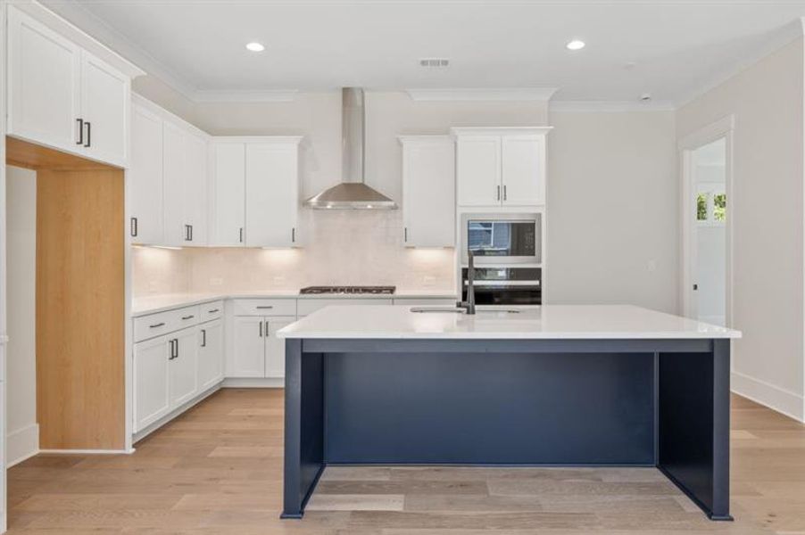 Furnished interior view inside a new home in Arden on Lanier, Cumming (Image 5).