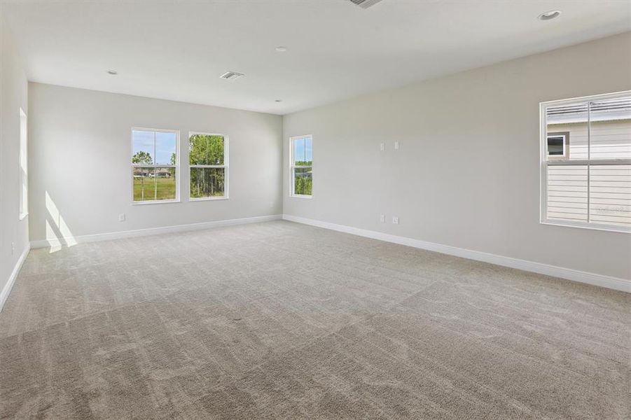 Spacious, unfurnished interior of a new home in Two Rivers, Zephyrhills (Image 30).